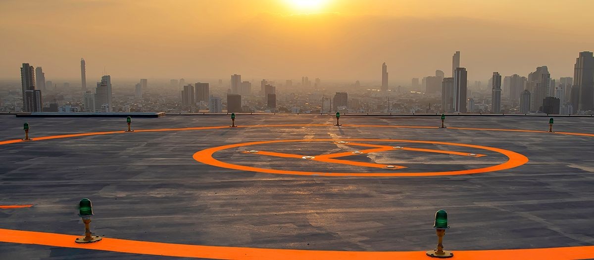 (HLSO) HELICOPTER LANDING SITE OFFICER