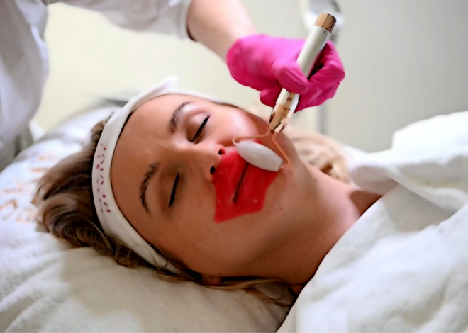Learn Hydragloss Lips with Skin Revive
