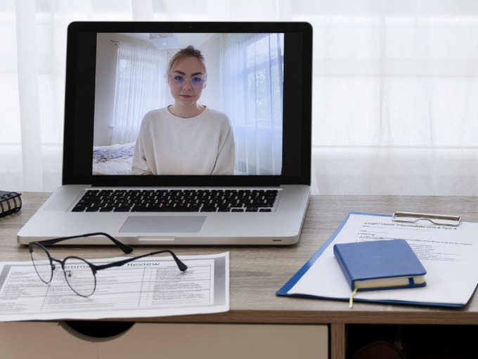 Online woman coach during her coaching session