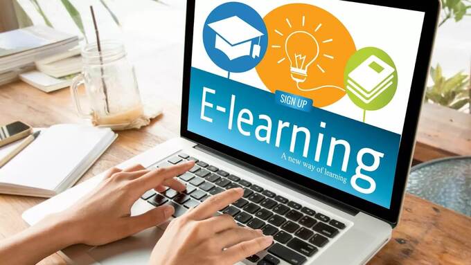 Chica quiere iniciar sesiones de elearning